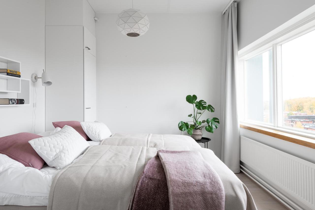 SleepWell Apartments Itäkeskus, close to metro Helsingfors Exteriör bild